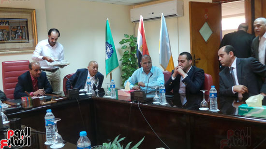 جولة لوفد لجنة الزراعة بالبرلمان لمصنع ابو قير للاسمدة بالاسكندرية  (5)