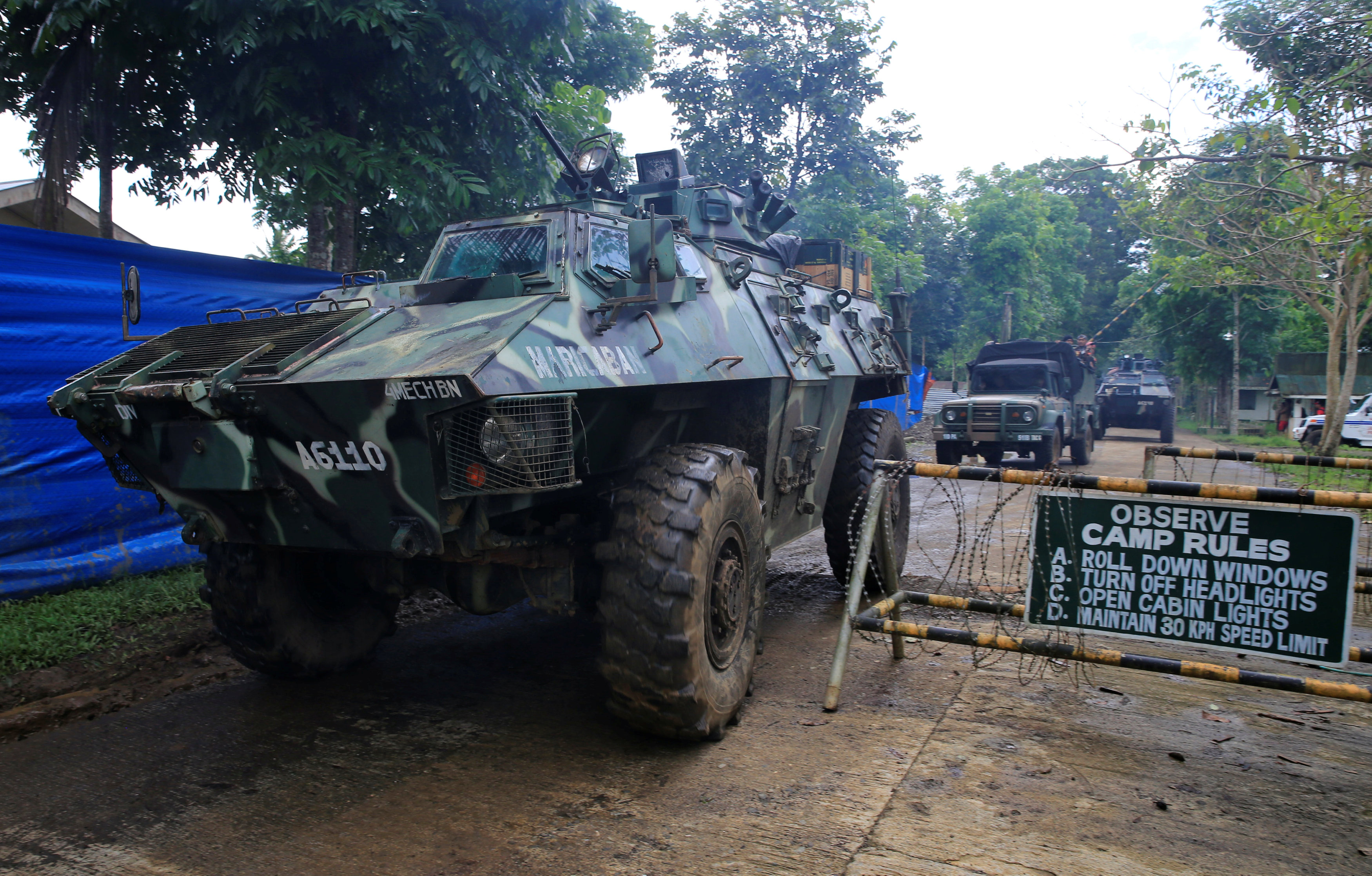 دخول آليات عسكرية لمدينة مراوى جنوب الفلبين