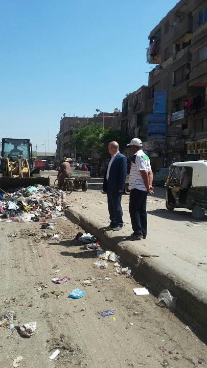 رئيس مدينة شبرا الخيمة يتابع أعمال النظافة