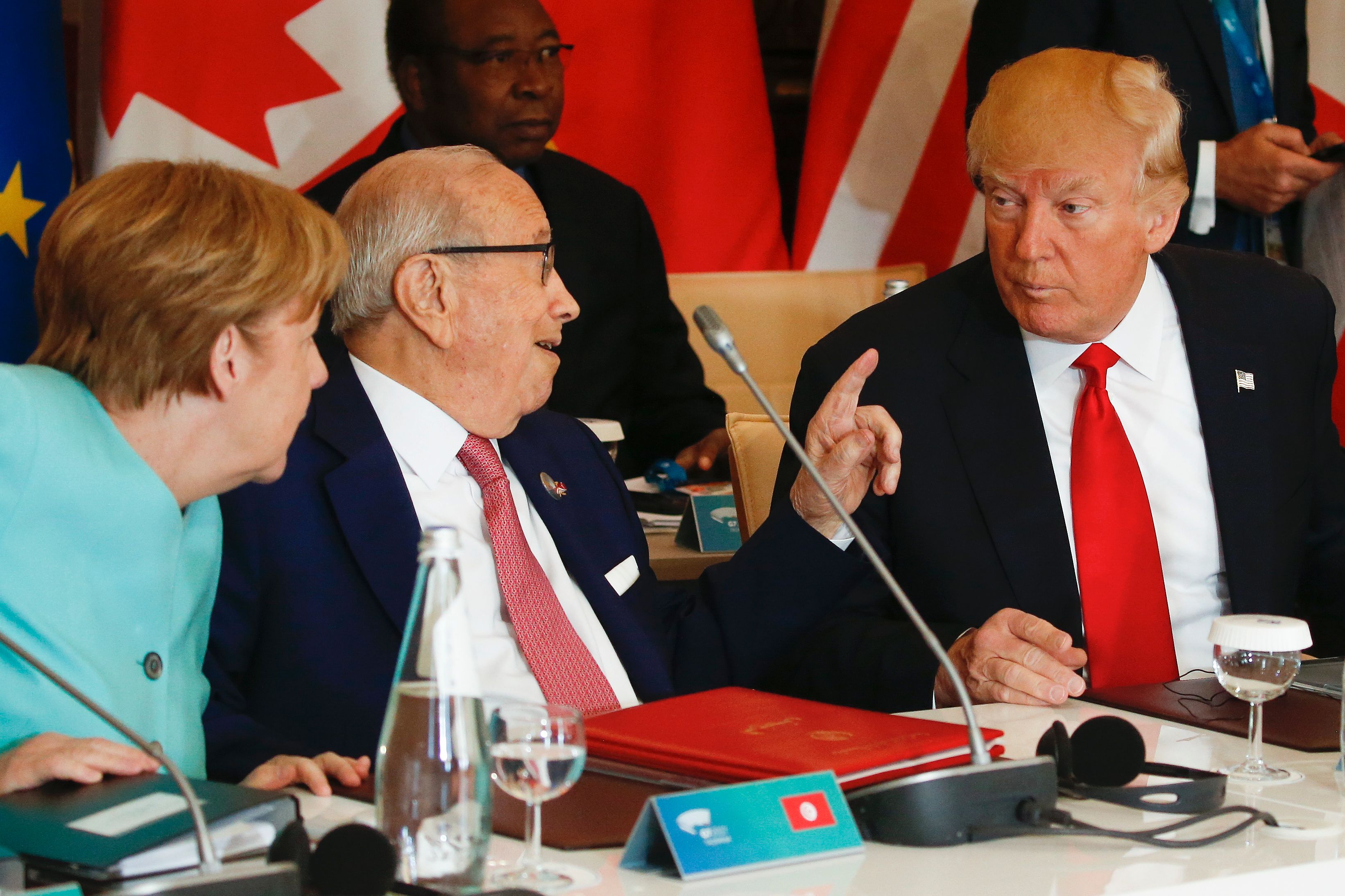 الرئيس التونسى يتحدث إلى ترامب خلال قمة مجموعة السبع