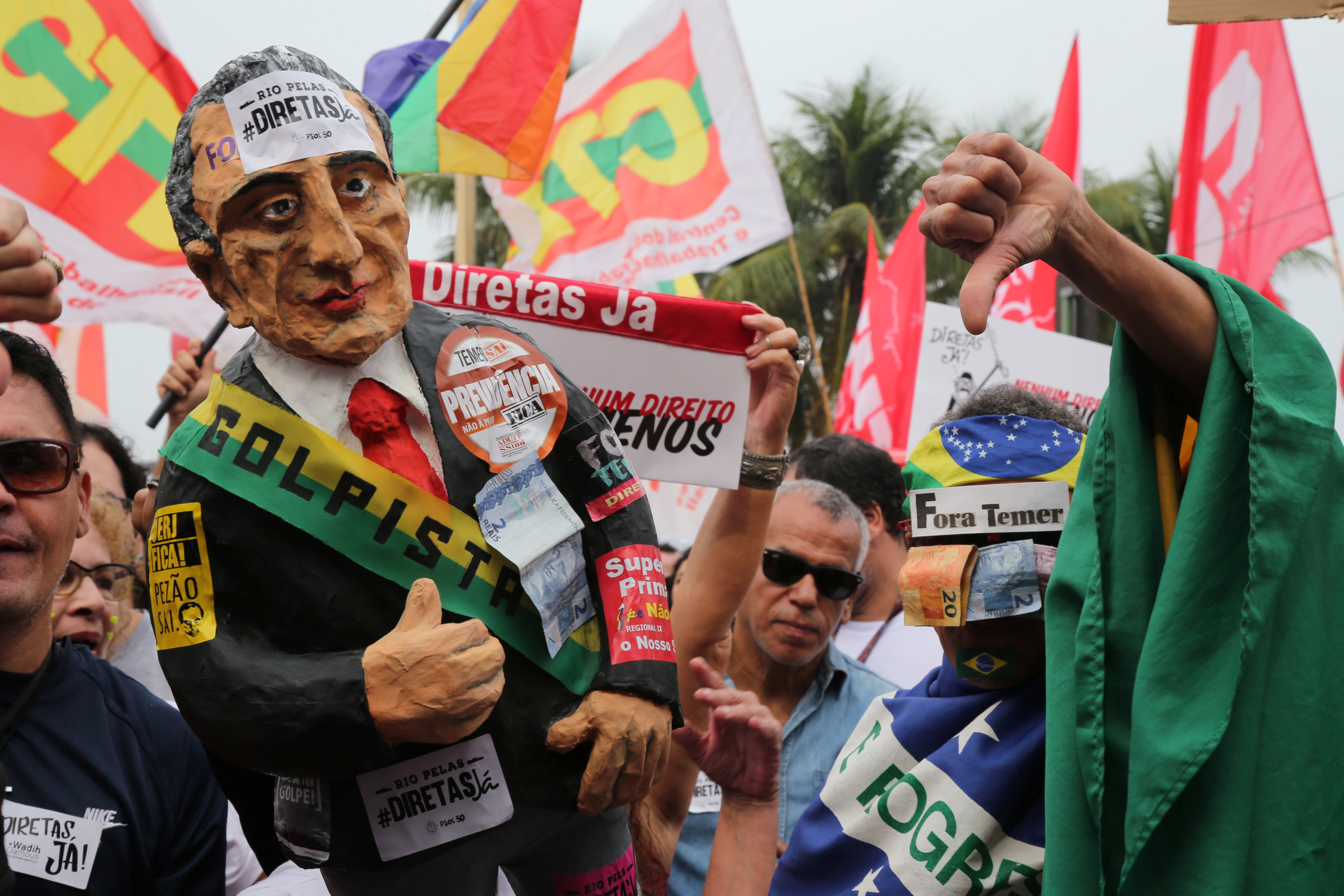 احتجاجات حاشدة فى البرازيل