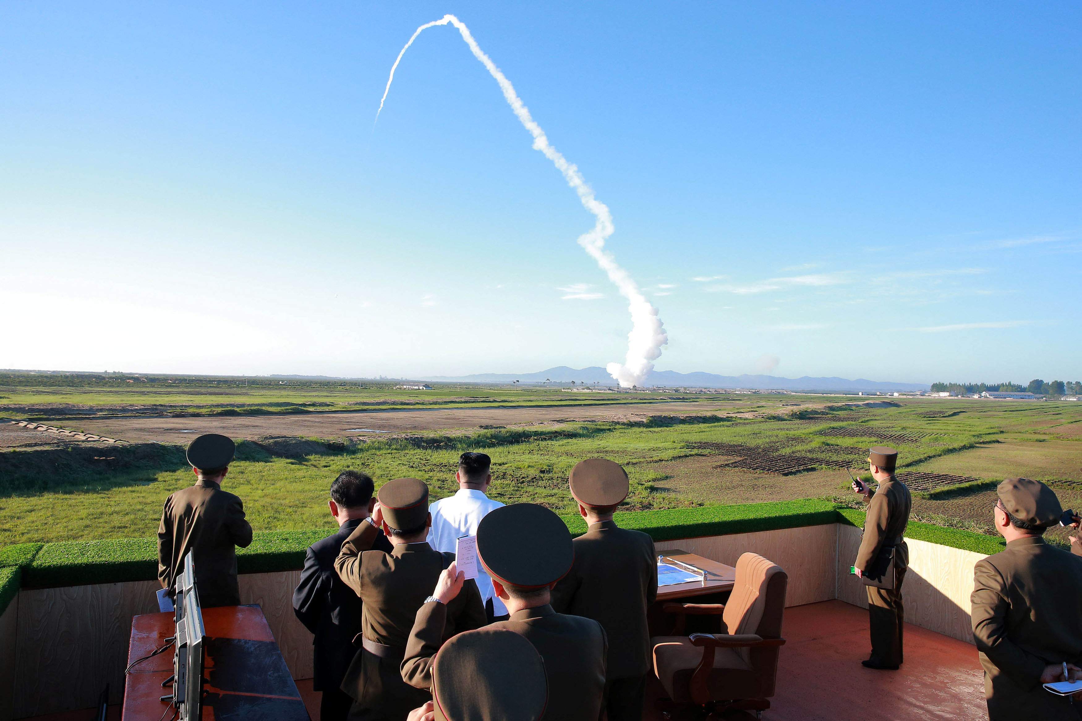 اختبار سلاح مضاد للطائرات فى كوريا الشمالية
