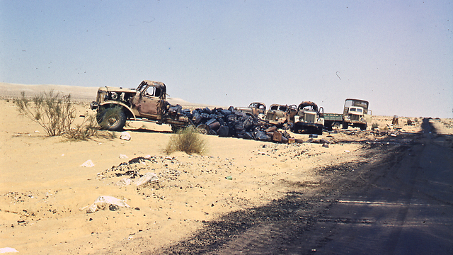 معدات مصرية فى سيناء خلال الحرب تم تدميرها