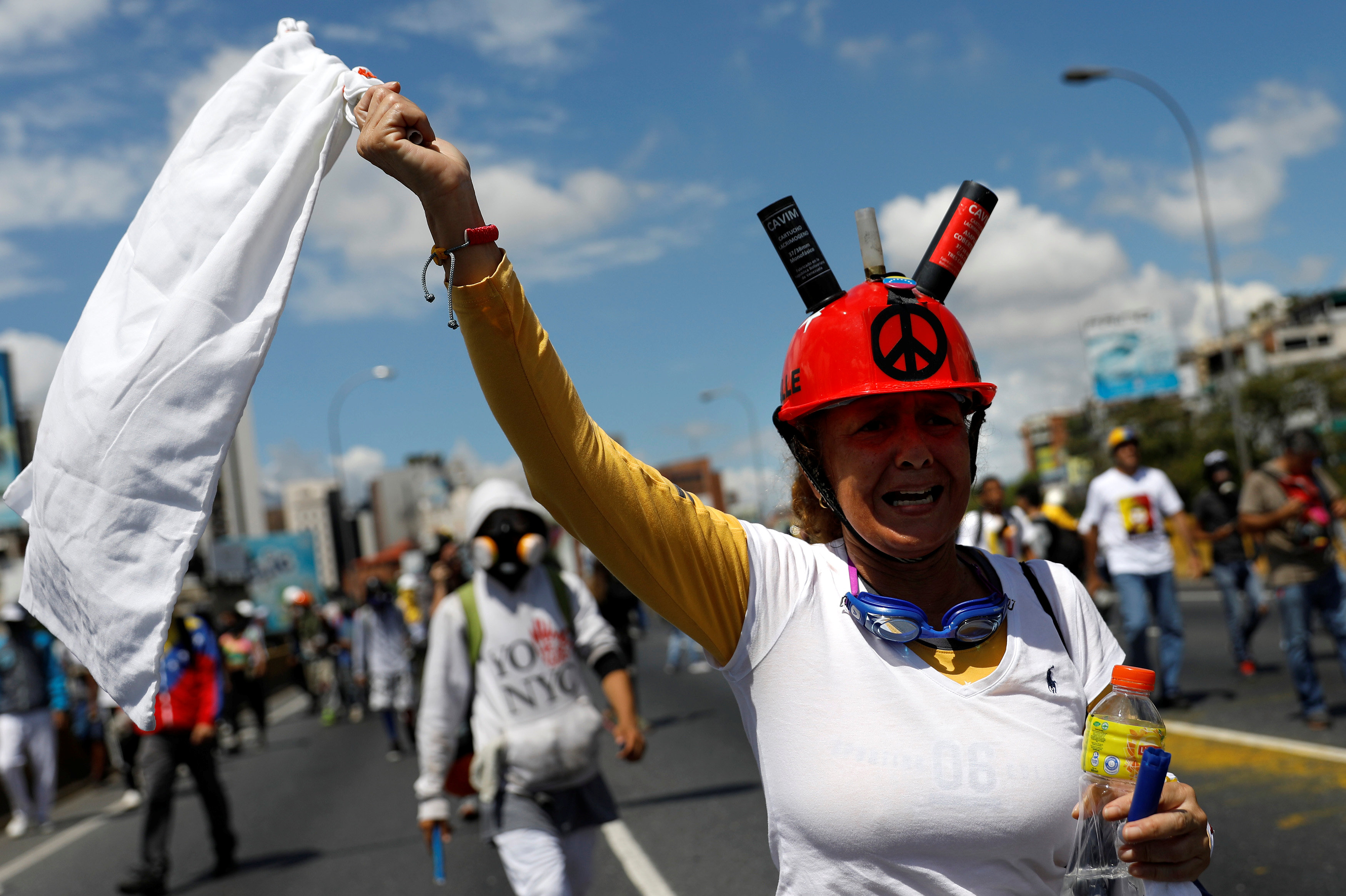 متظاهرة فنزويلية