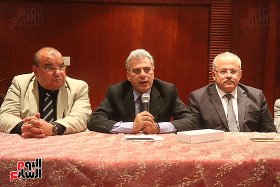 جابر نصار رئيس جامعة القاهرة (10)