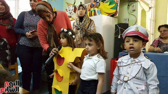 مدرسة بورسعيد القومية للغات بالزمالك تحتفل تخرج أطفال بيبى كلاس (4)