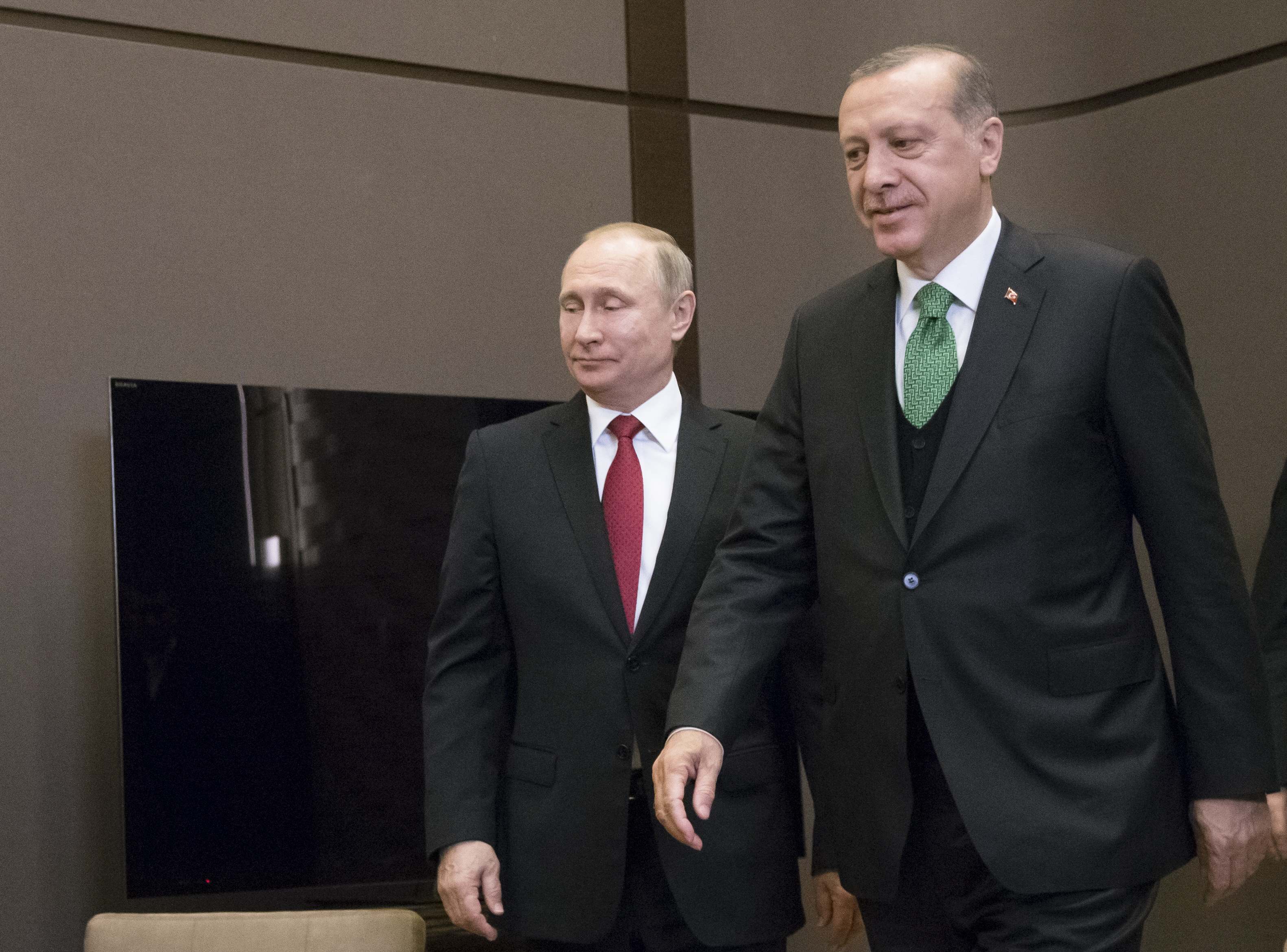 بوتين يستقبل أردوغان فى مدينة روسية