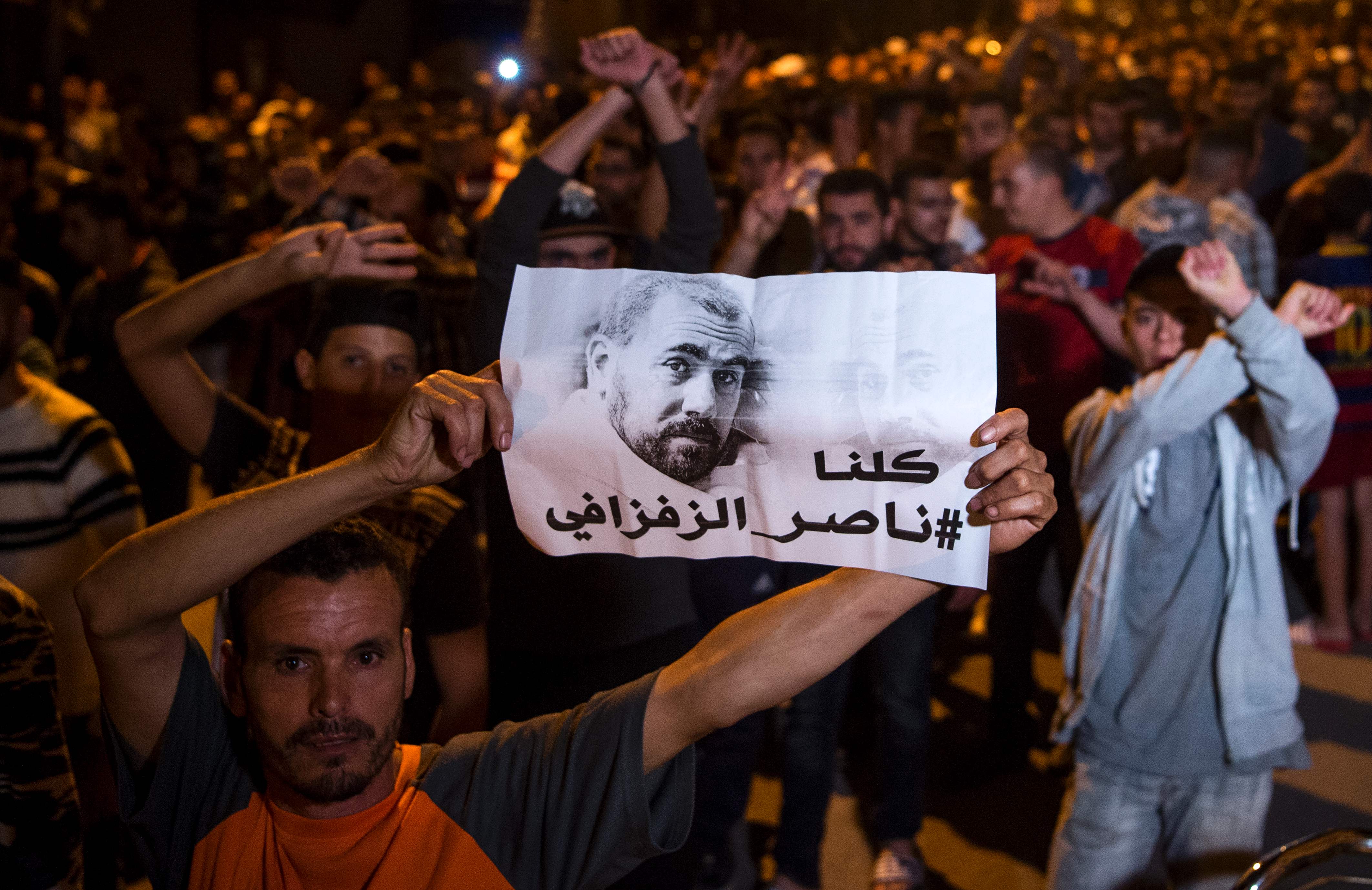 تجدد المظاهرات فى المغرب عقب القبض على زعيم الحركة الاحتجاجية