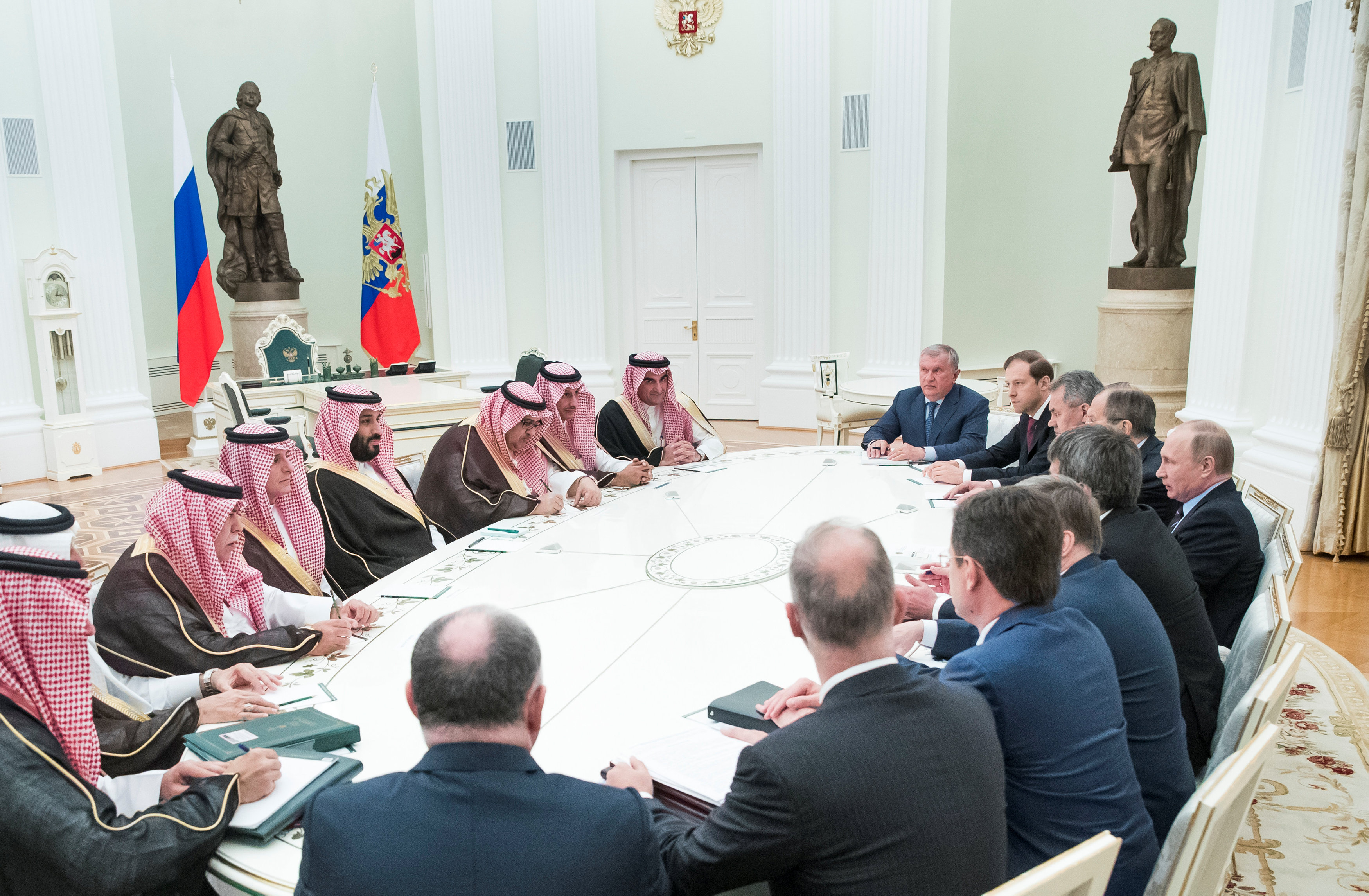 اجتماع الحكومة السعودية والروسية