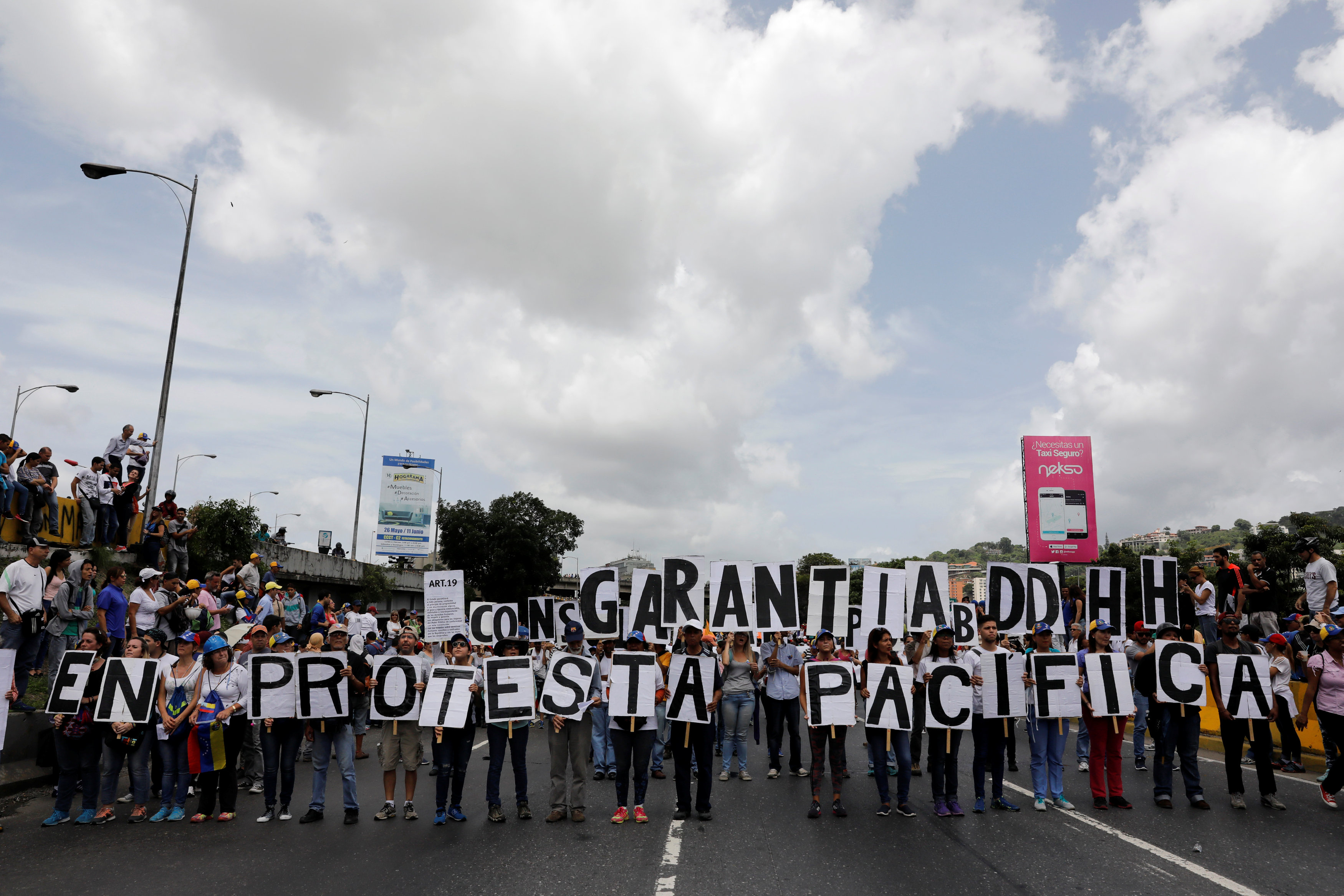 تظاهرة عن حقوق الإنسان فى فنزويلا