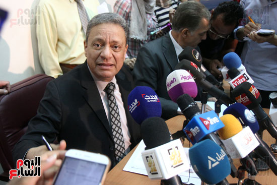 الاجتماع الذى تعقده الهيئة الوطنية للصحافة برئاسة كرم جبر (14)