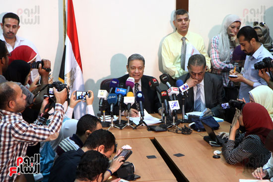 الاجتماع الذى تعقده الهيئة الوطنية للصحافة برئاسة كرم جبر (7)