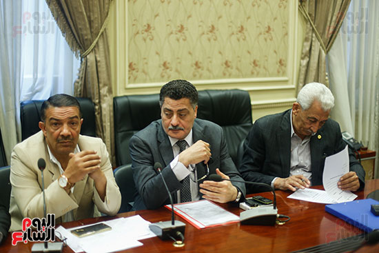 لجنه الشباب (2)