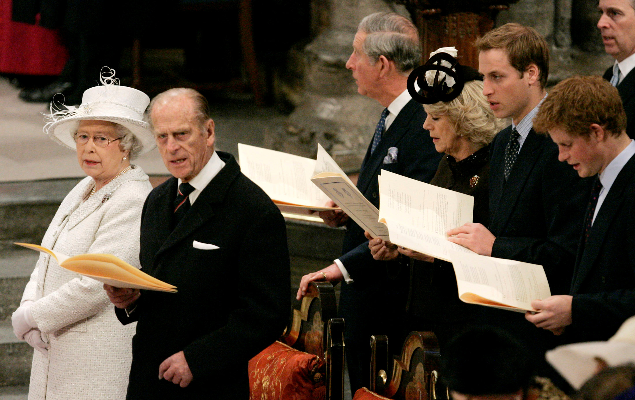 الأمير فيليب مع الملكة إليزابيث