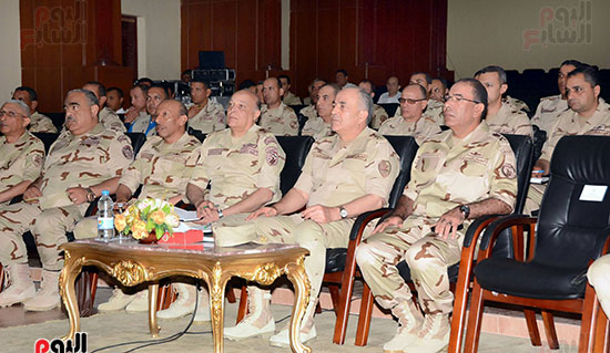 رئيس الأركان فى معهد ضباط الصف