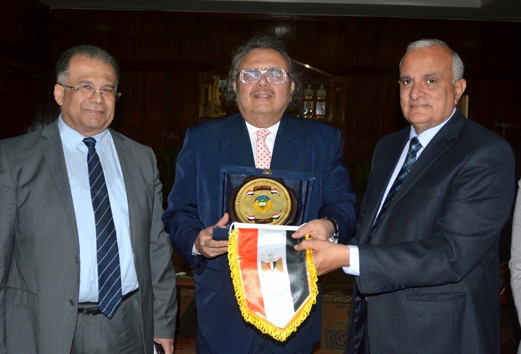 رئيس جامعة طنطا يستقبل الدكتور شريف مليكة (1)