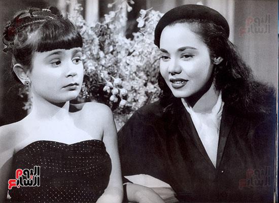 قدمت مع الطفلة المعجزة فيروز فيلم سينمائى 