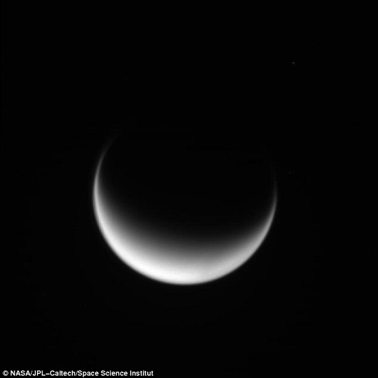 قمر تيتان