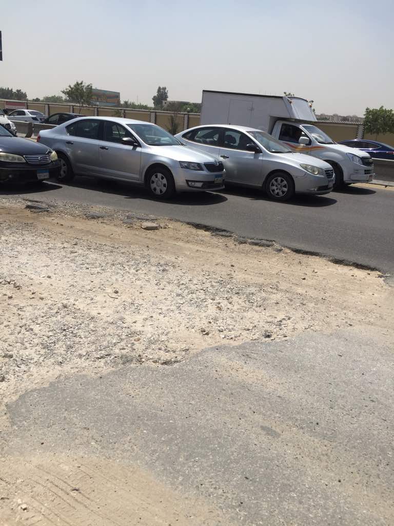 زحام مرورى بمحور الثورة