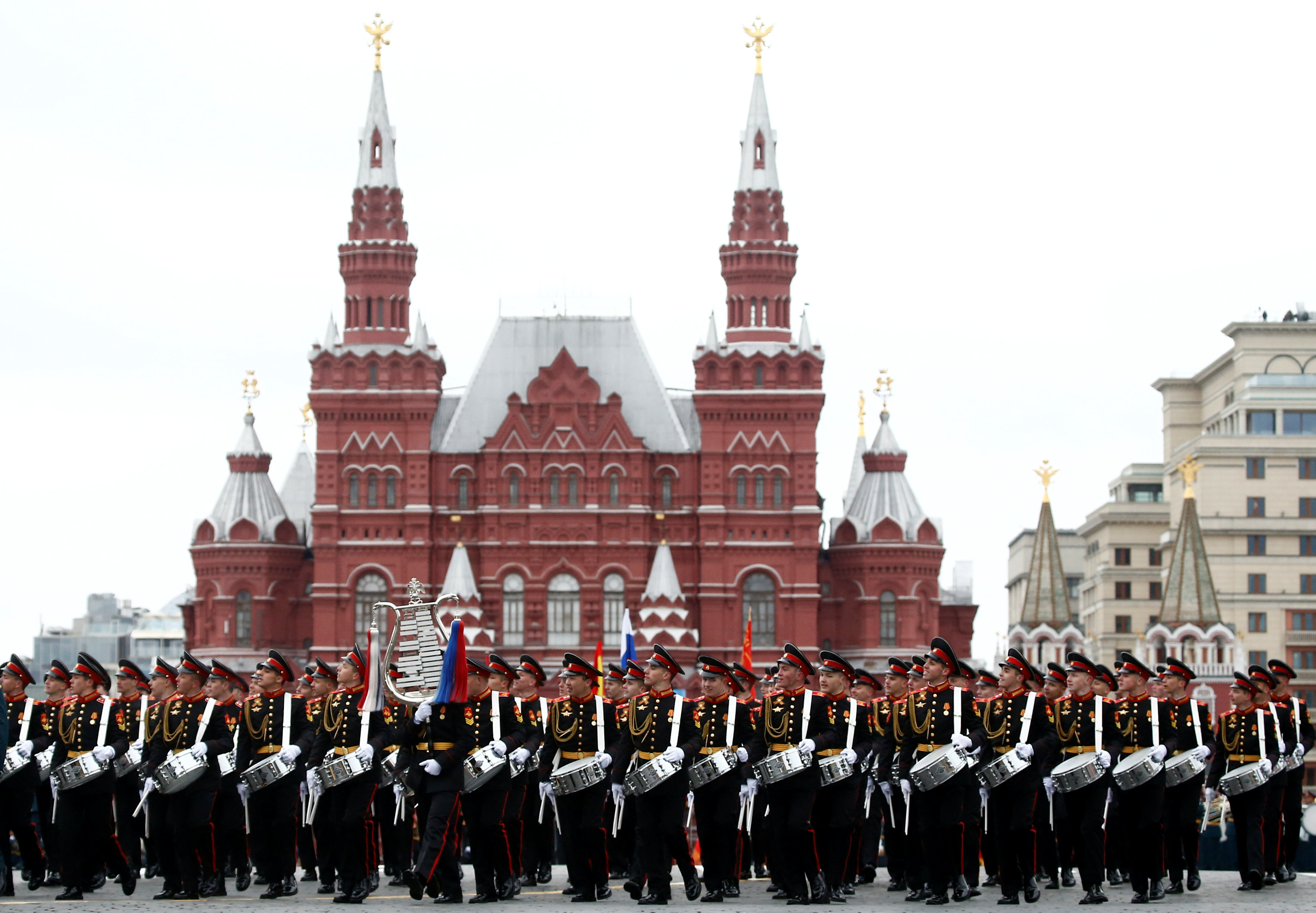 Красная площадь победы. Парад Победы на красной площади в Москве. Московский Кремль парад Победы 1991. Красная площадь Москва парад. 9 Мая парад Победы красной площади.