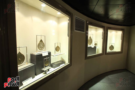 نماذج من الاسطرلاب