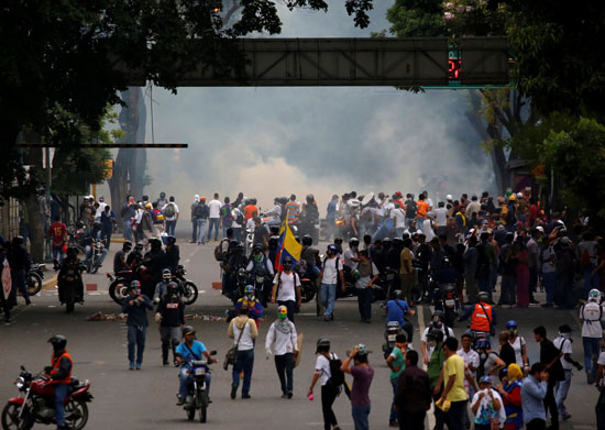 جانب من الاشتباكات فى فنزويلا