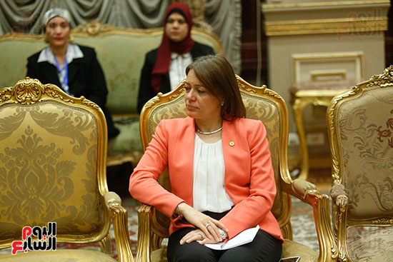 الصالون البرلمانى (7)