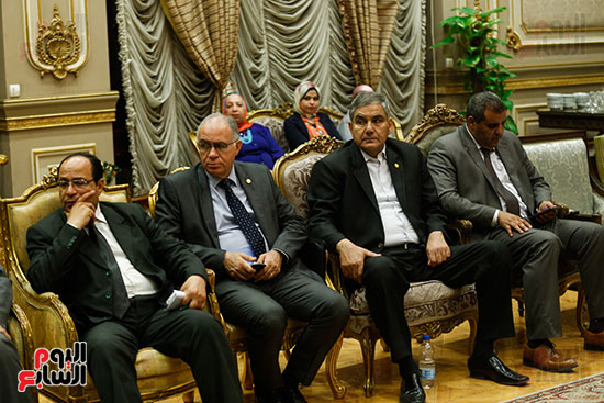 الصالون البرلمانى (9)