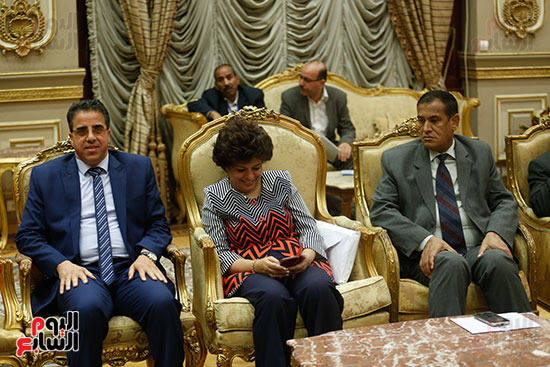 الصالون البرلمانى (8)