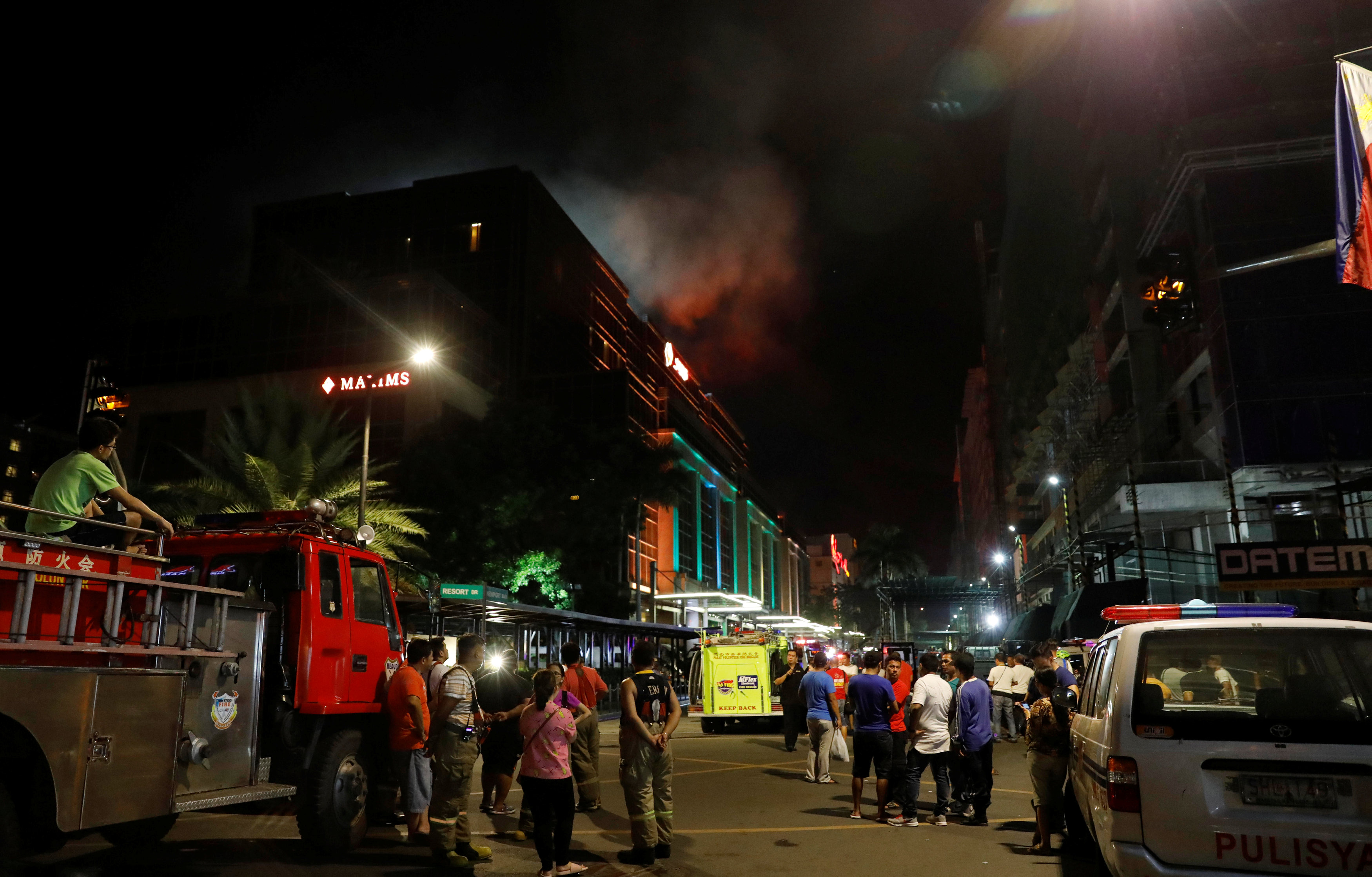 الوضع فى الفلبين بعد سماع دوى إطلاق نار وانفجارات خارج منتجعات وورلد مانيلا
