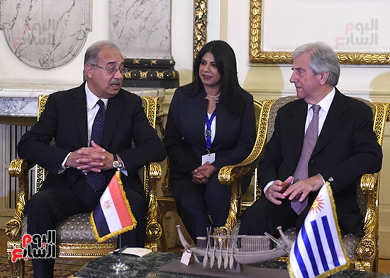 شريف اسماعيل ورئيس اروجوى (6)