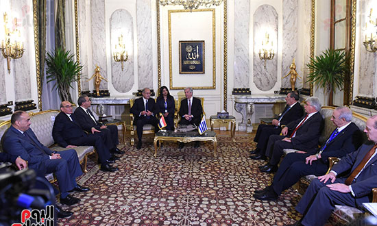 شريف اسماعيل ورئيس اروجوى (8)