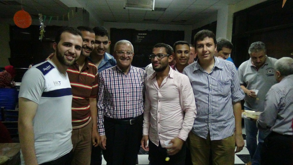 رئيس جامعة المنيا فى حفل إفطار جماعى مع طلاب المدن الجامعية (7)