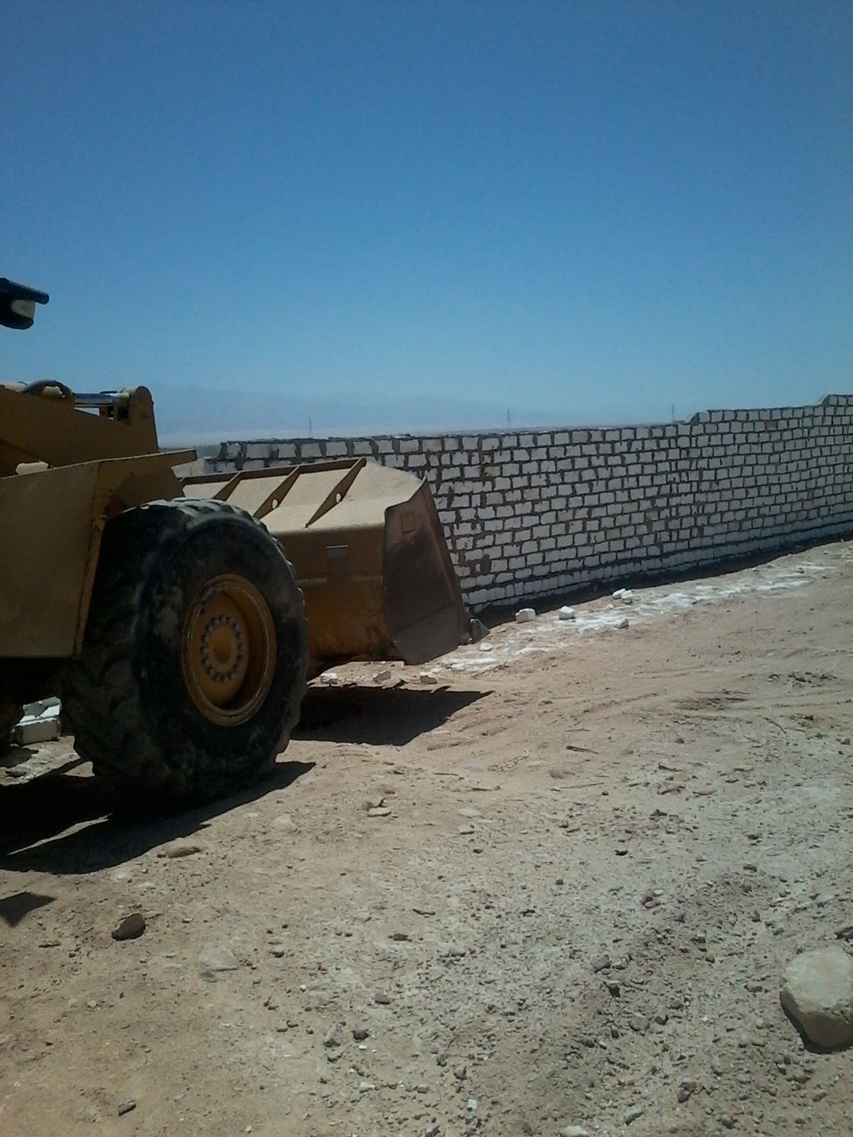  إزالة 2800 متر مبانى تعديات على أملاك الدولة بقرية فى طور سيناء (1)