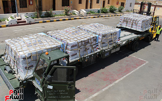 مصر ترسل دفعات من المساعدات الإنسانية إلى جنوب السودان (1)