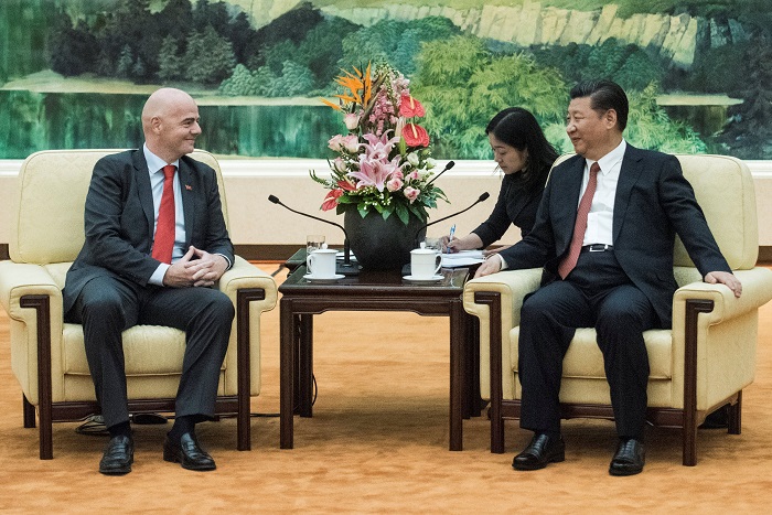 لقاء رئيس جمهورية الصين مع رئيس الفيفا