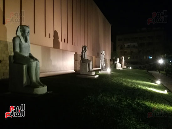 سحر متحف الاقصر ليلاً