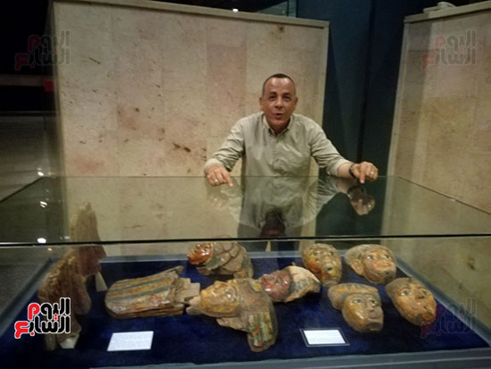 الدكتور مصطفي وزيري في متحف الاقصر