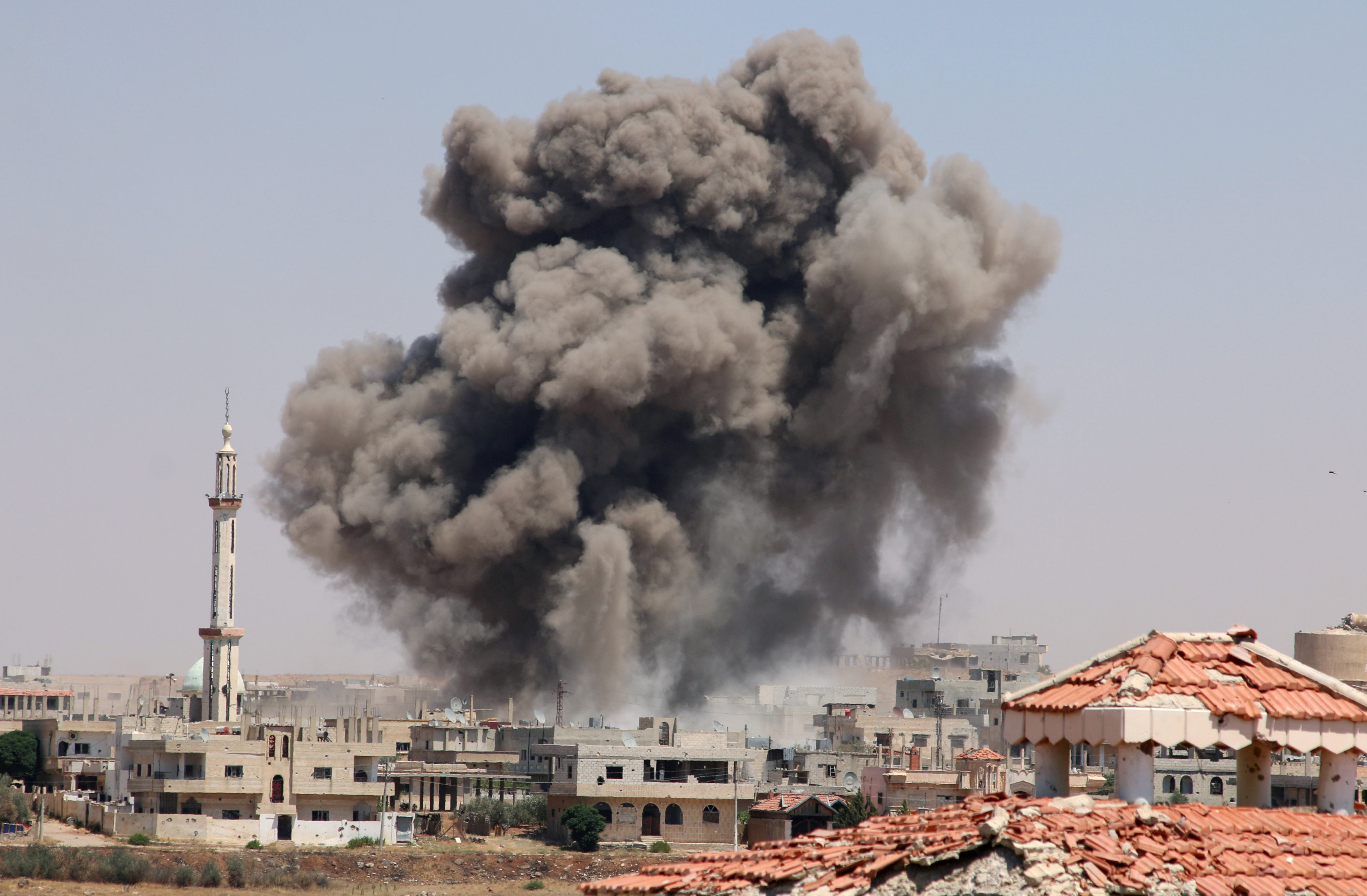 غارة ضد داعش فى الموصل