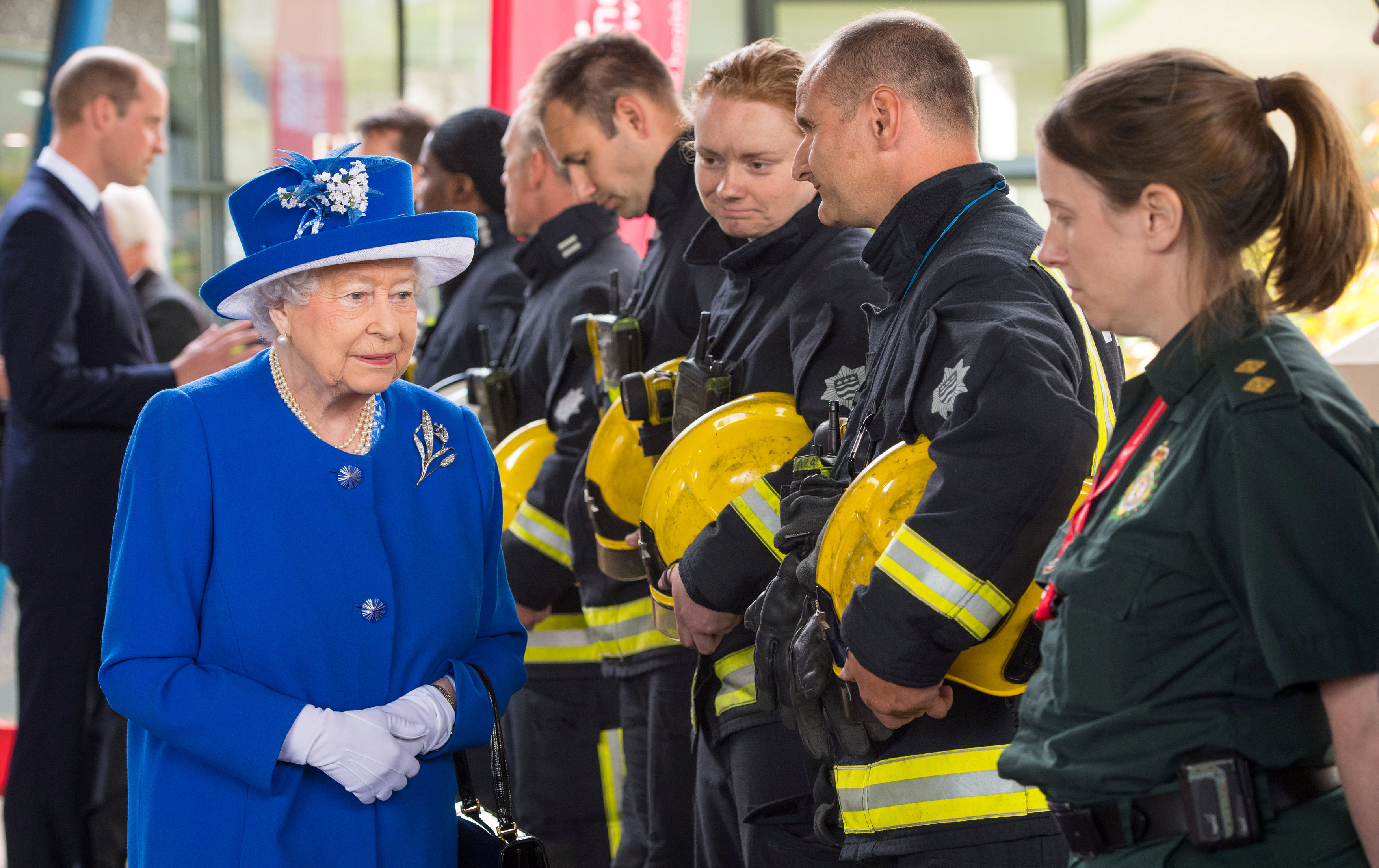 الملكة إليزابيث تزور مركز ويست واى فى لندن