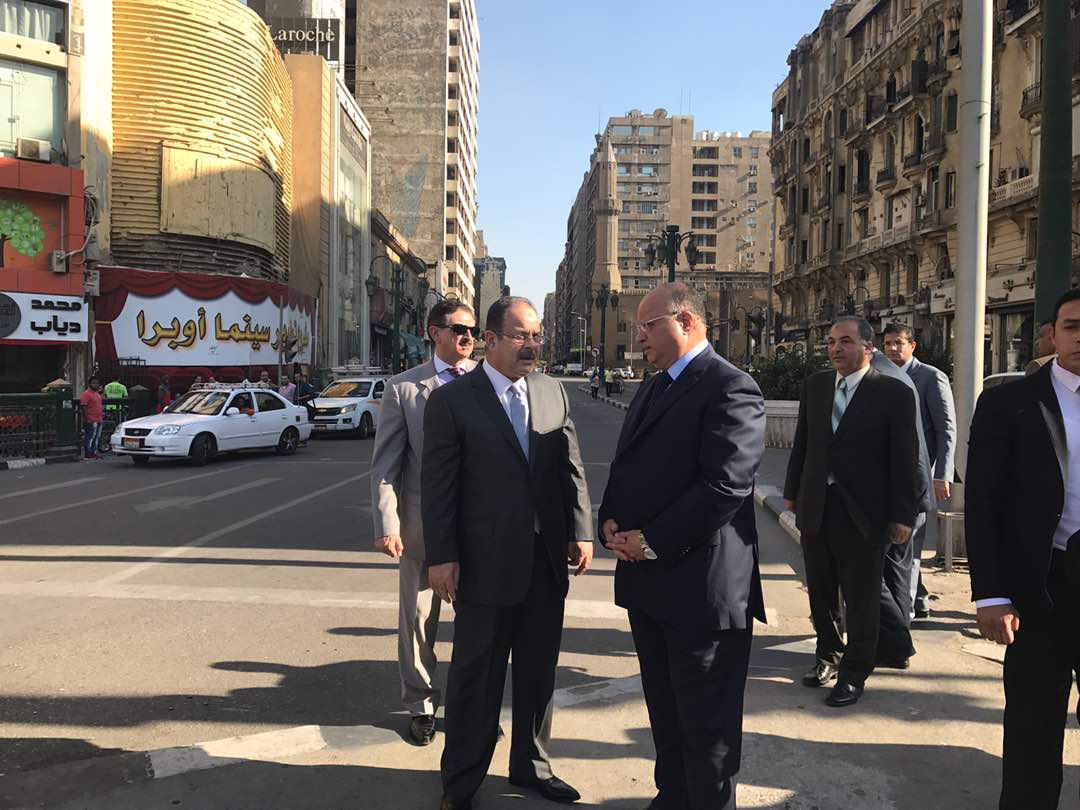 وزير الداخلية يناقش مدير امن القاهرة حول اجراءات تامين الشوارع والميادين
