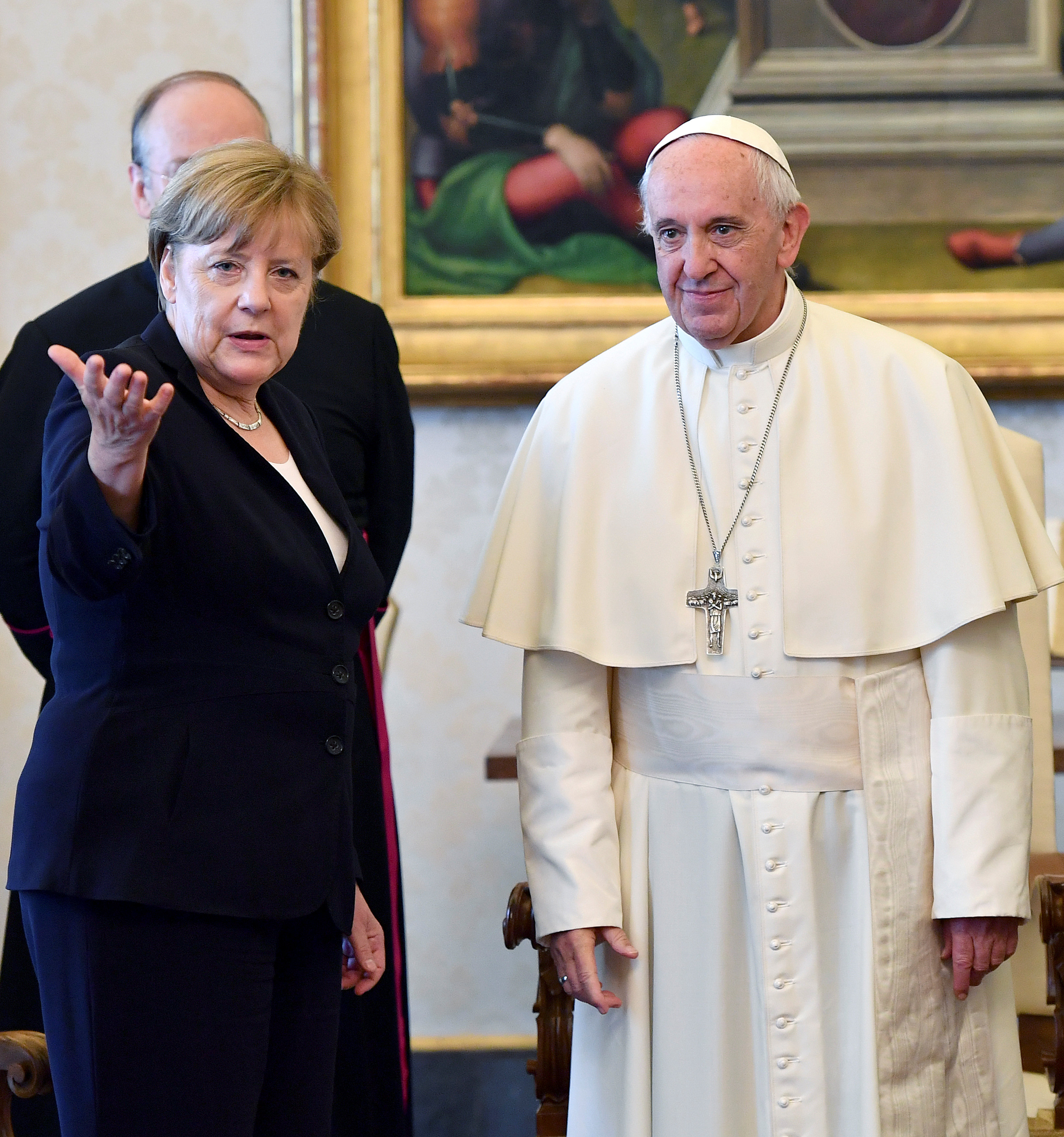 المستشارة الألمانية وبابا الفاتيكان فى روما
