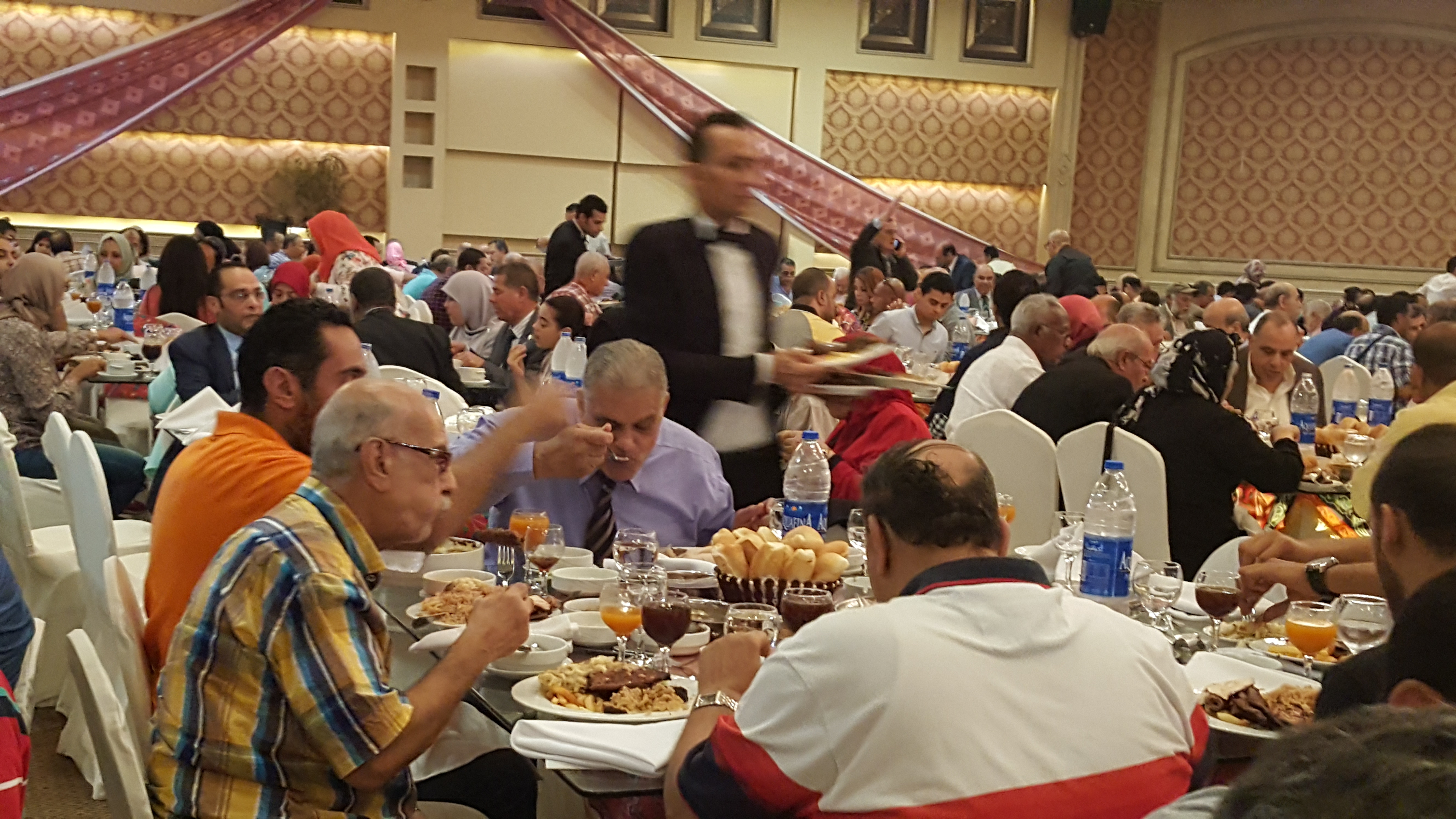قيادات الإسكندرية ونوابها يشاركون إفطار الغرفة التجارية السنوى (3)