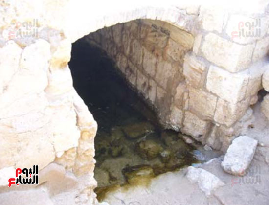 15 المياة الجوفية تغرق قبر القديس