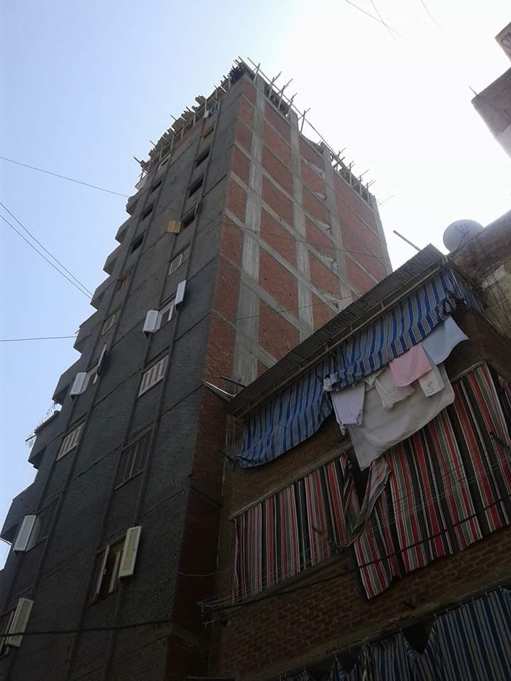 منزل آيل للسقوط يهدد حياة أهالى شارع زيد بن ثابت فى الإسكندرية