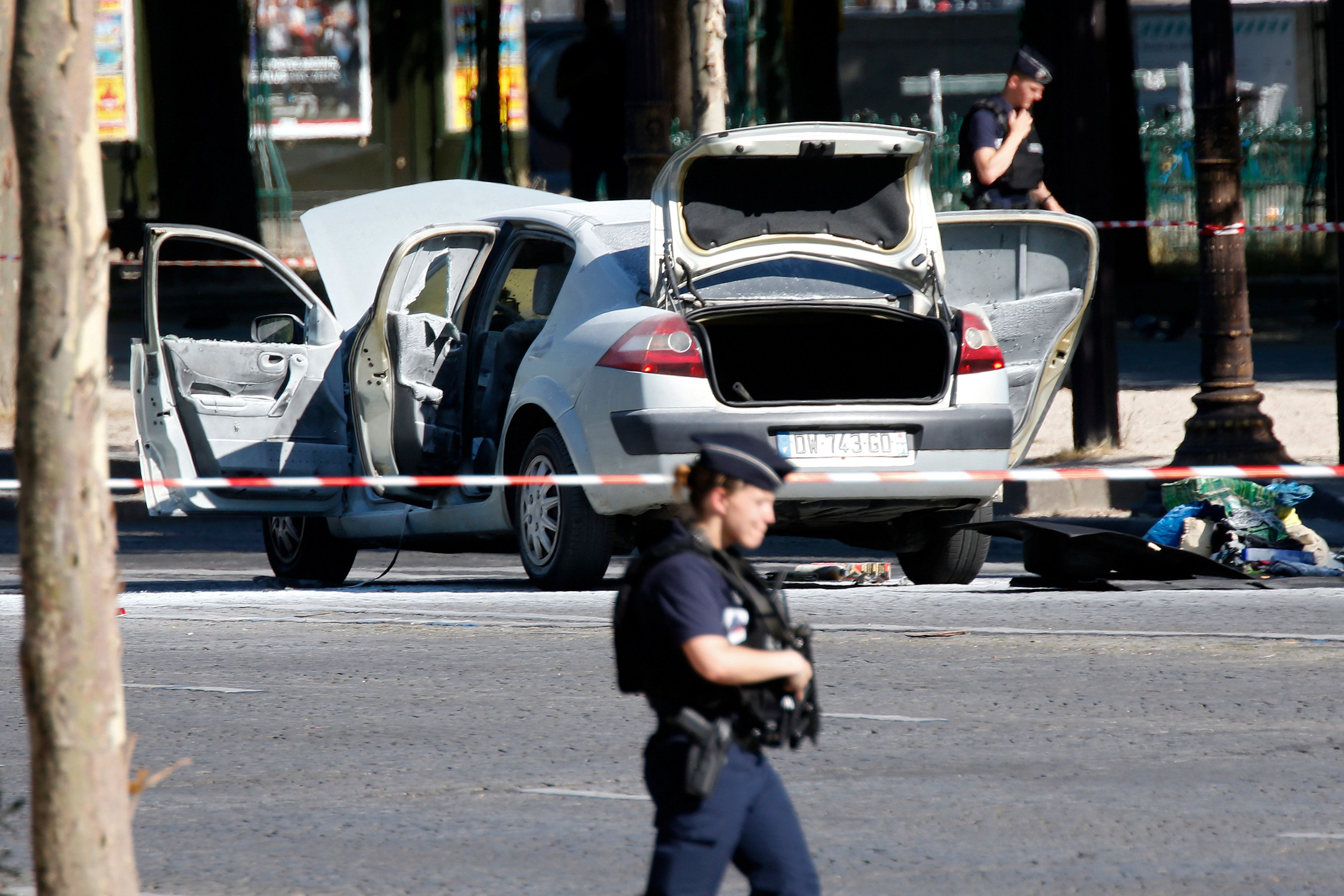 انتشار قوات الشرطة الفرنسية وسط العاصمة باريس