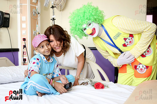 سميرة-سعيد-تزور-مستشفى-سرطان-الأطفال-(10)