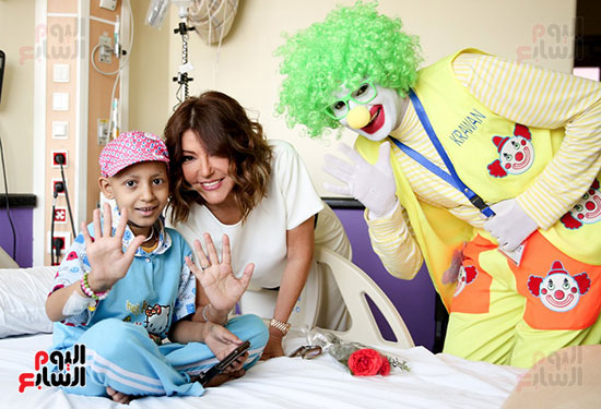 سميرة-سعيد-تزور-مستشفى-سرطان-الأطفال-(6)