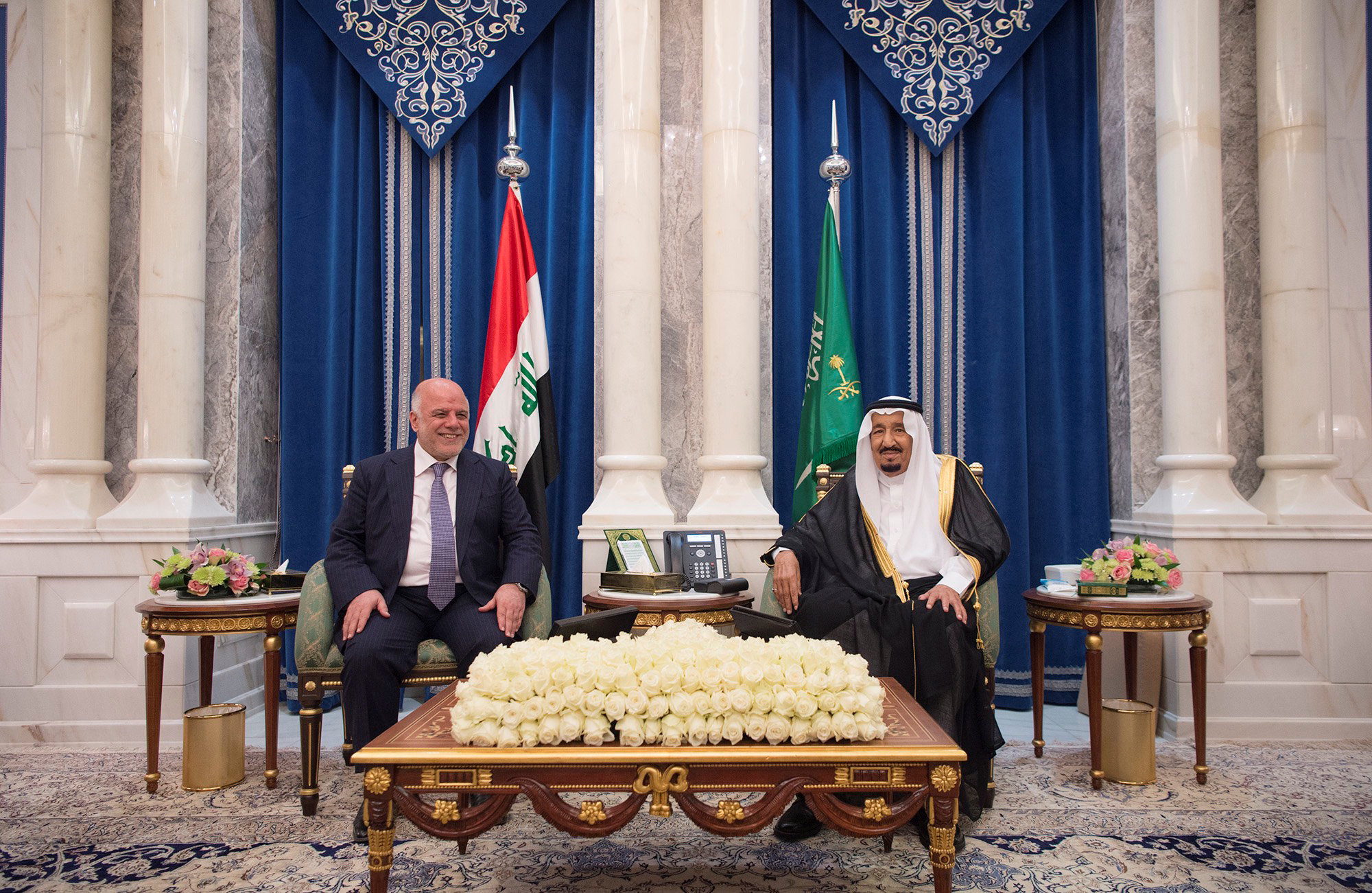اجتماع بين العاهل السعودى ورئيس وزراء العراق