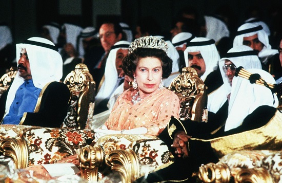 الملكة وسط العرب